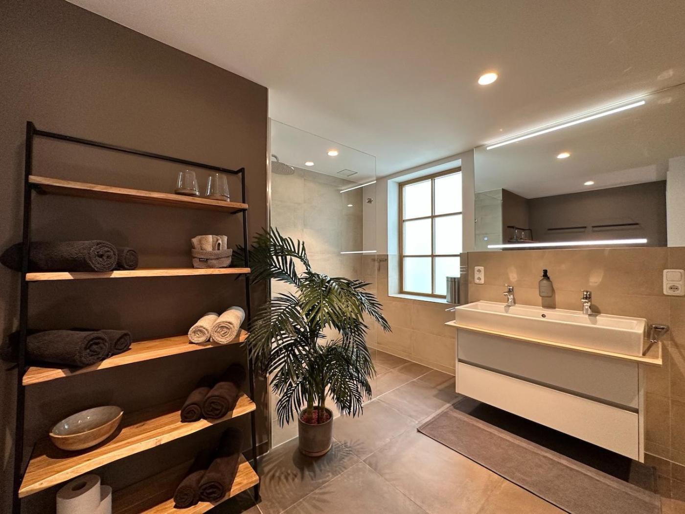 奥格斯堡Truly - Viel Platz Fuer Business & Familie - Modern, Garage, Fahrstuhl公寓 外观 照片